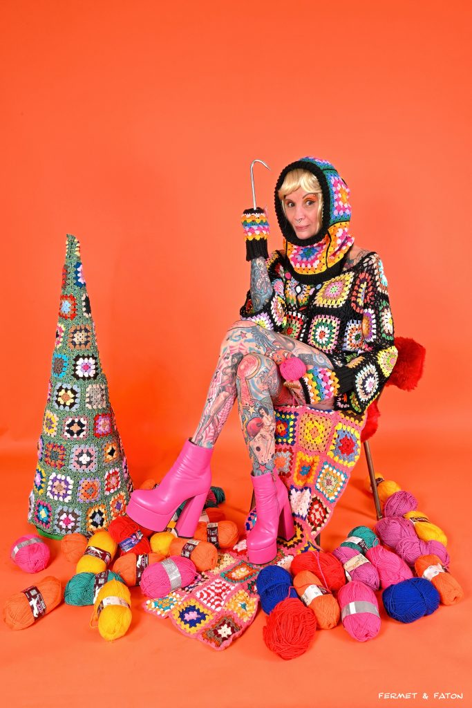 La crocheteuse des temps modernes