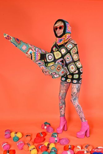 La crocheteuse des temps modernes