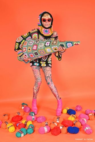 La crocheteuse des temps modernes