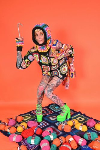 La crocheteuse des temps modernes